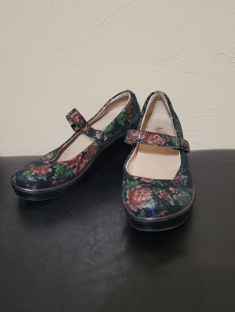 Alegria flare winter garden floral printed wedge Mary Janes. Size 6